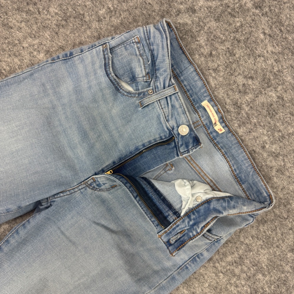 Levi Strauss Co 721 High Rise Skinny Jeans Light Wash‎ Ripped Distressed Size 29